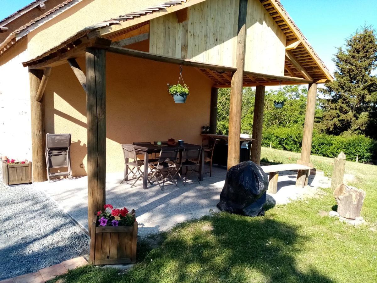La Petite Maison Dans La Prairie Ecommoy Exterior foto